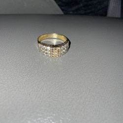 14k Gold Ring With Diamonds 