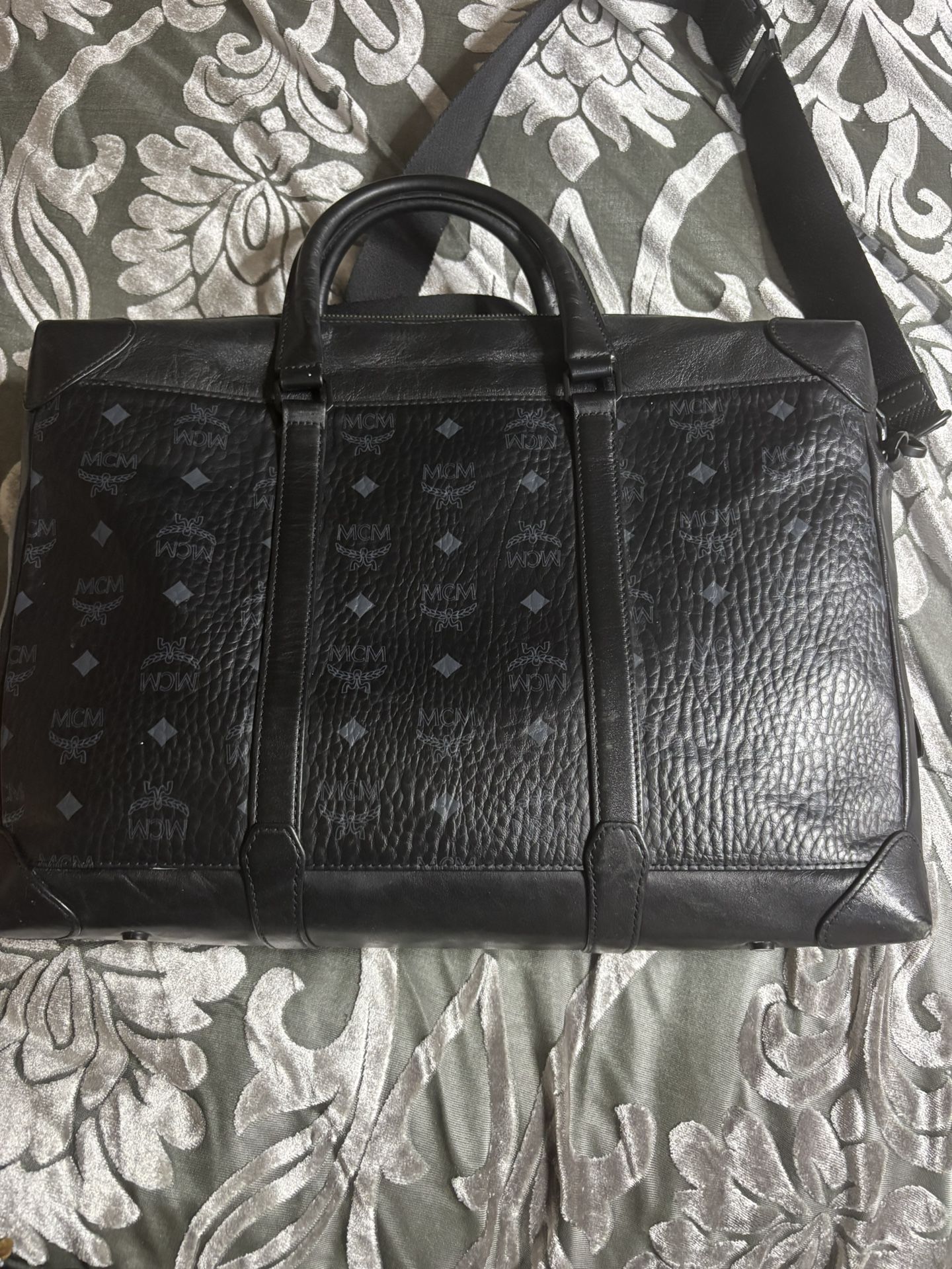 $600