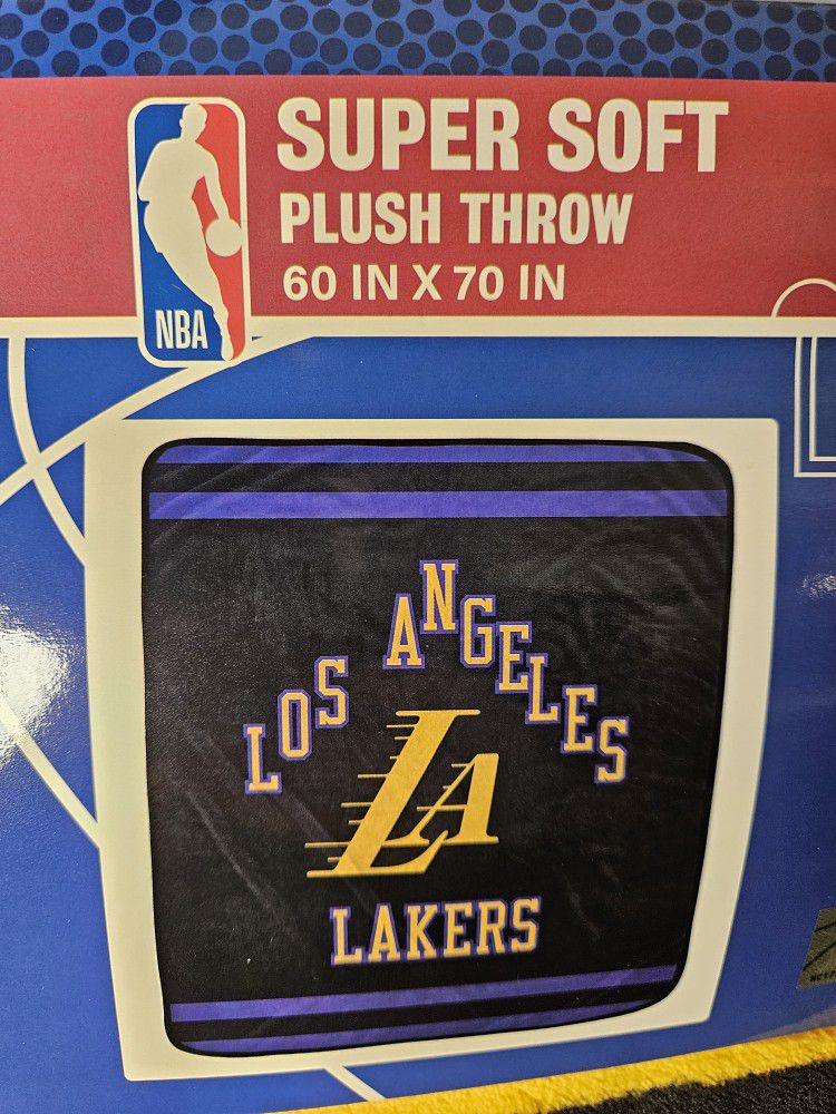 Los Angeles Lakers SUPER Plush 60 X 70 Blanket With Hanger