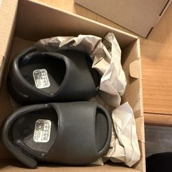 Yzy Slide infants 3K - Dakony