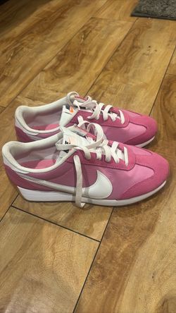 Nike Pink Low-Top Sneakers women’s size 9