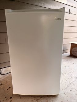 Midea Freezer