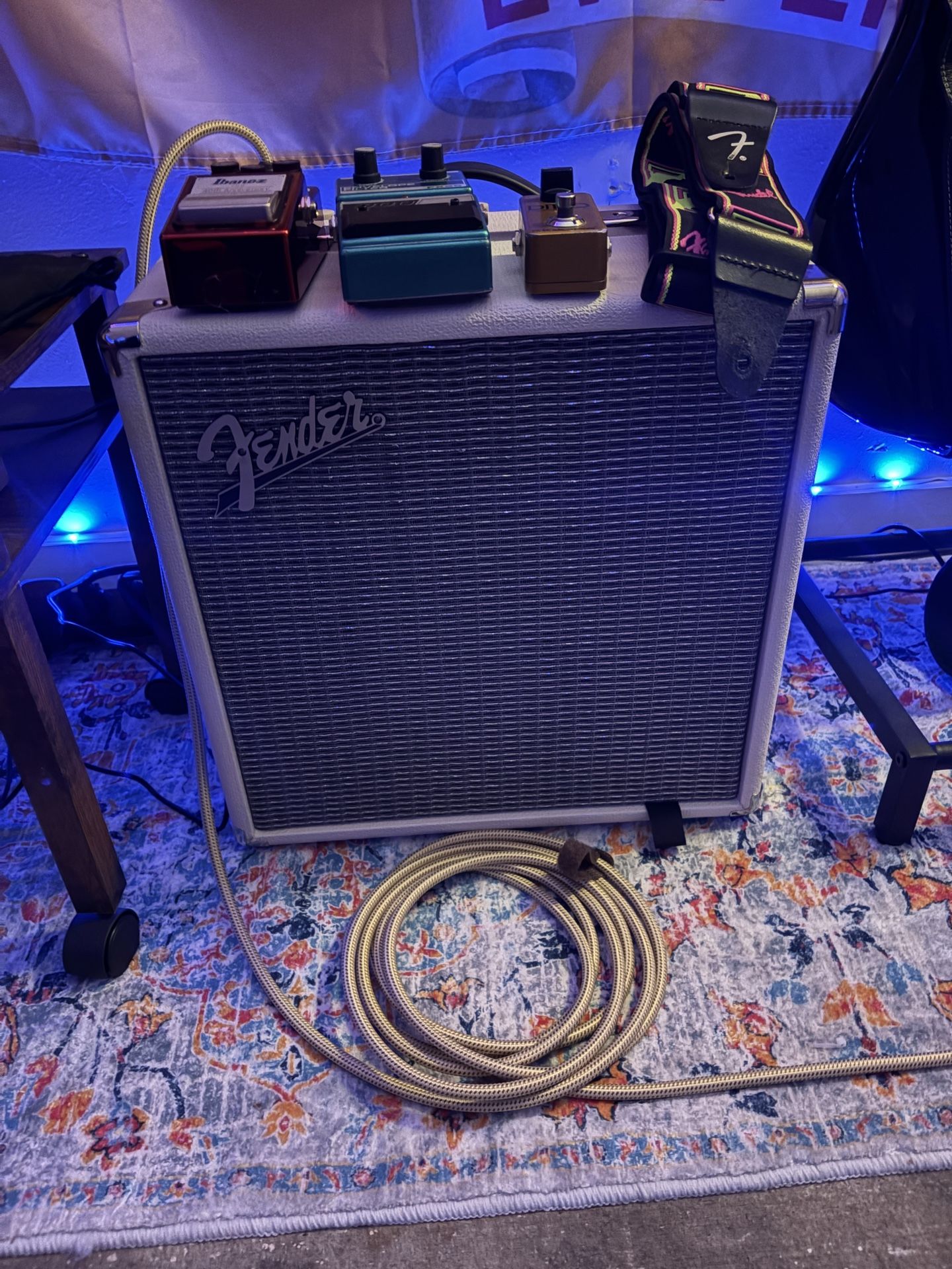 Fender Rumble 25 - Ivory 