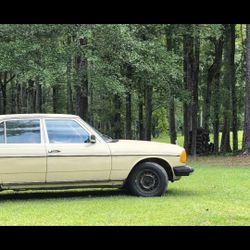 1983 Mercedes-Benz 240d