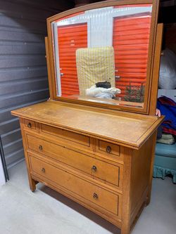 Antique Northern Furniture Victorian Quartersawn Oak Dresser Mirror Chest Drawer