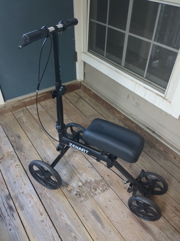 Knee Scooter (New!)