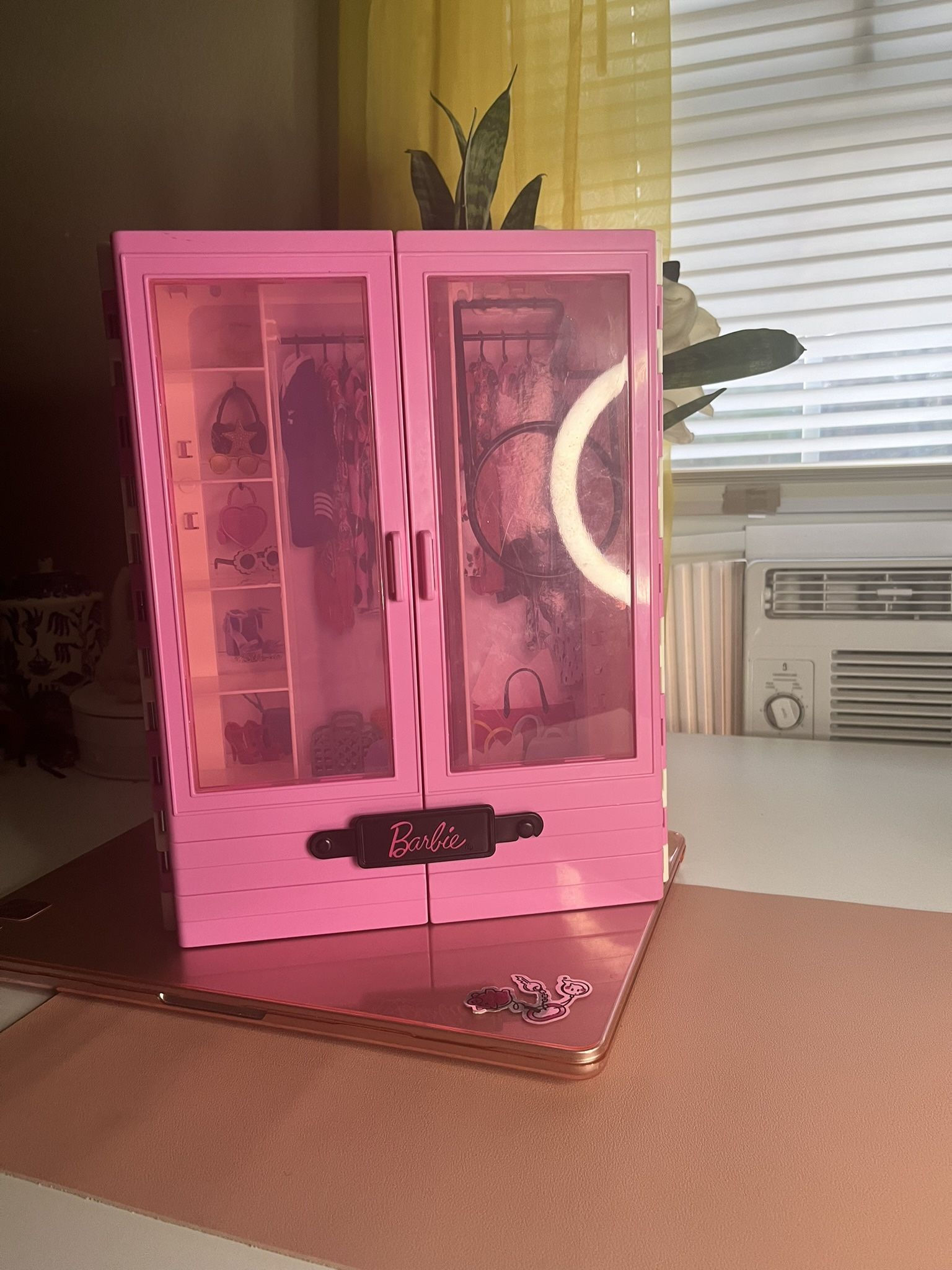 VGT Barbie Closet