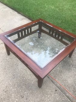 LIVING ROOM TABLE