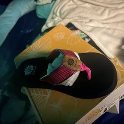 Yellow box women, sandals