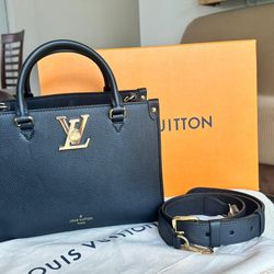 Louis Vuitton Bag Lock&Go Original 