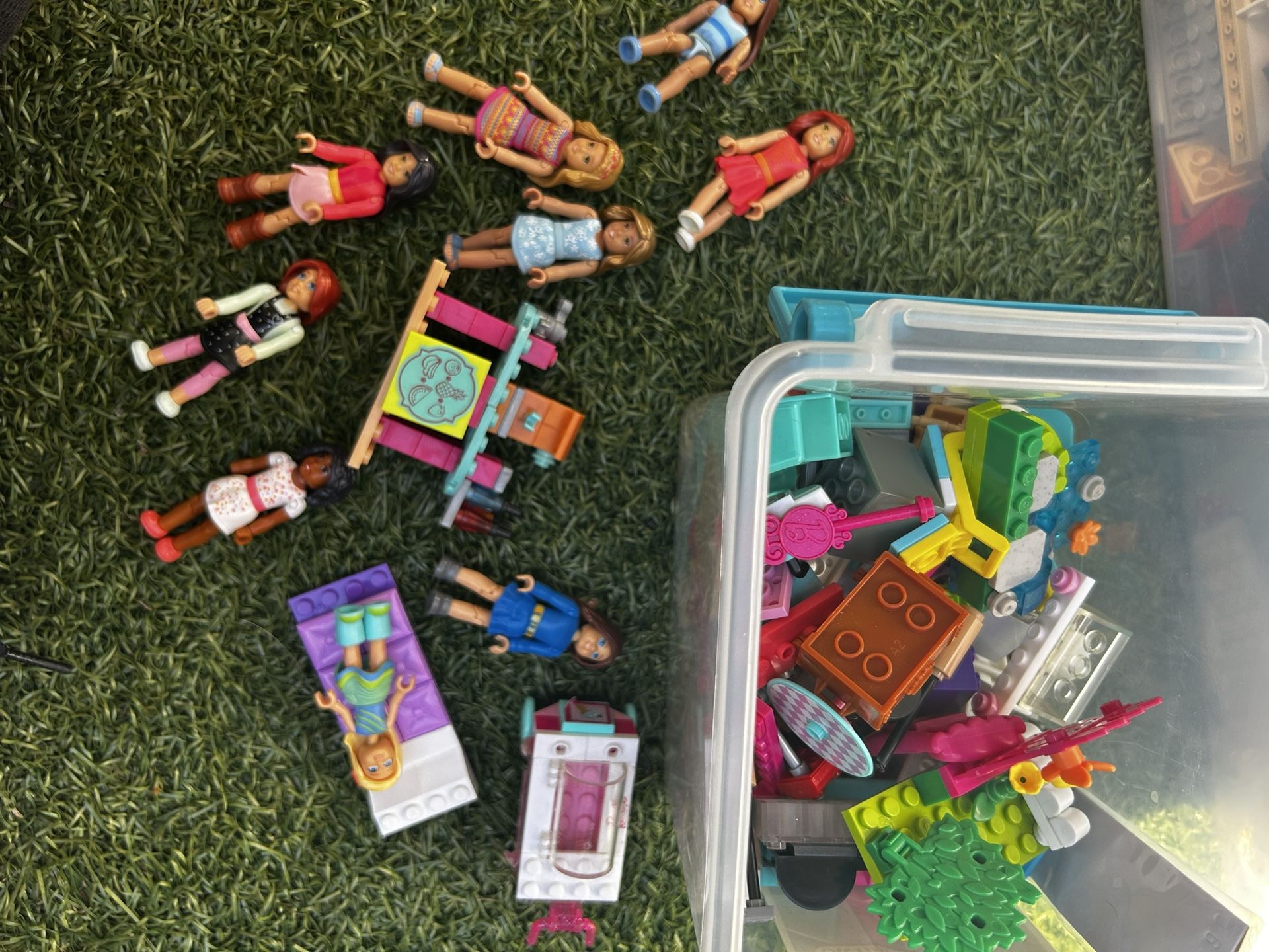 Bin Of American Girls And Barbie Building Toys
