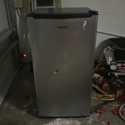 Mini Refrigerator 