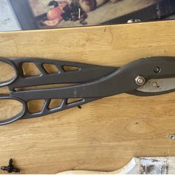 Straight Cut Sheet Metal Tool 