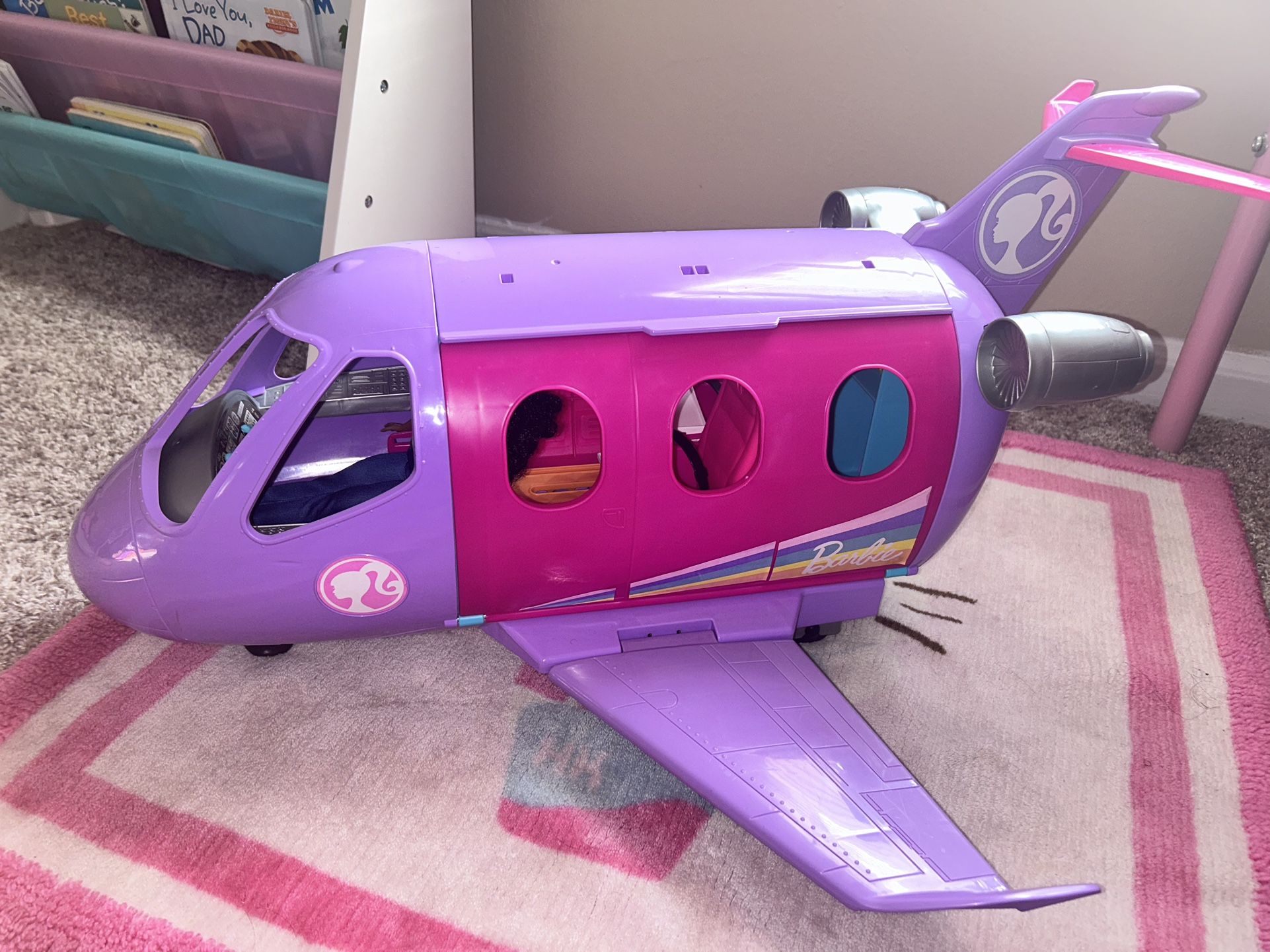 Barbie Airplane Adventures Playset with Pilot 