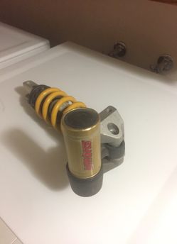 Showa rear suspension for a Honda cbr 600 sport bike