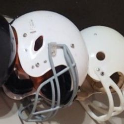 Football Helmets 11 Total 15.00  For No Padding And 25.00 With Padding