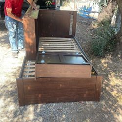 twin bed 