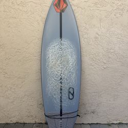 TOMO / firewire sci-fi 5’ 11” / 33 liters