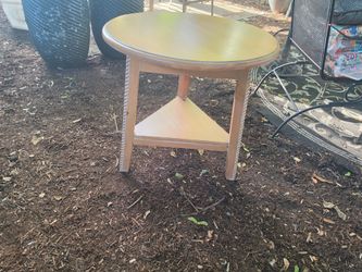 Round Wooden Side Table with Shelf