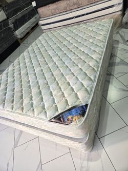 Queen Sizes Mattress Set 