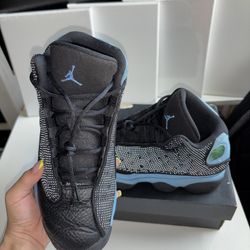  Jordan 13 Retro Black University Blue 
