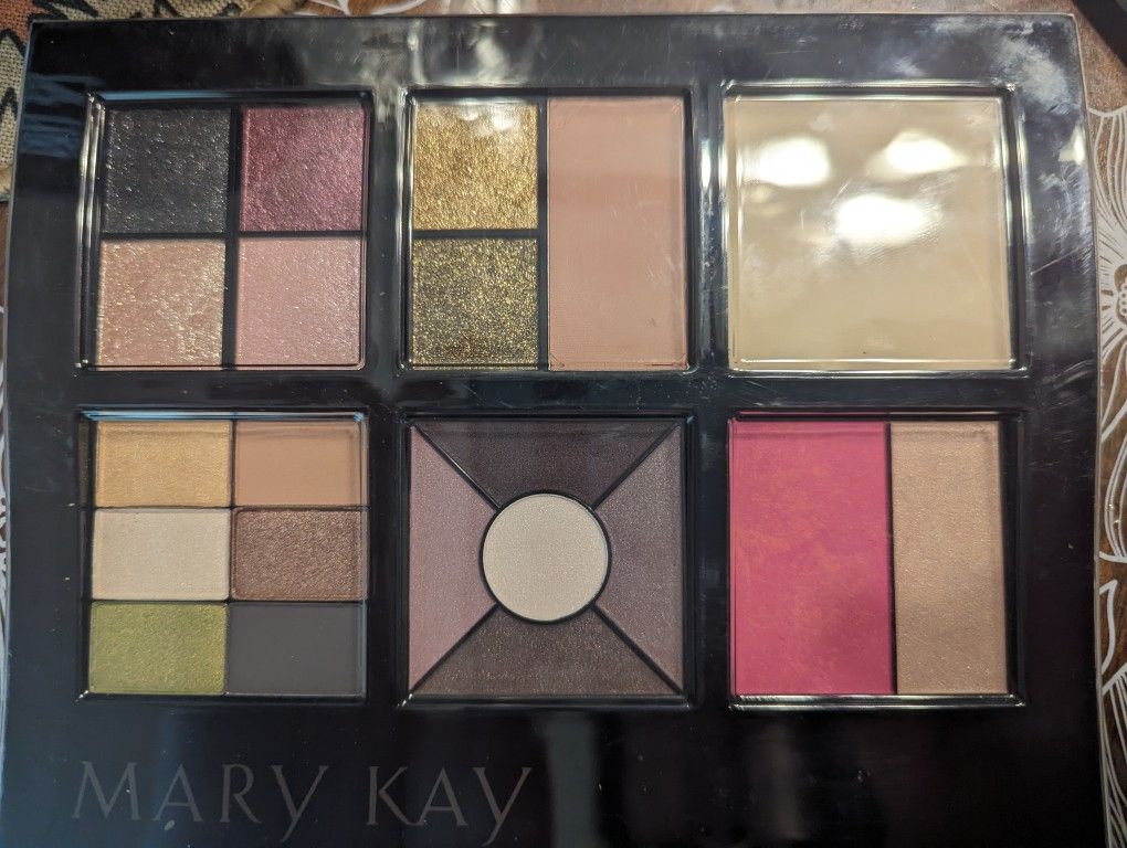 Mary Kay Full Magnetic Palette