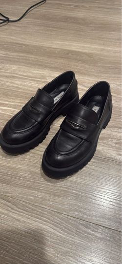 Steve Madden Black Chunky Loafers- size 7 women’s