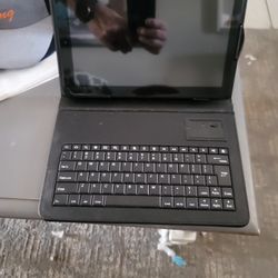 RCA Tabletwith Keyboard