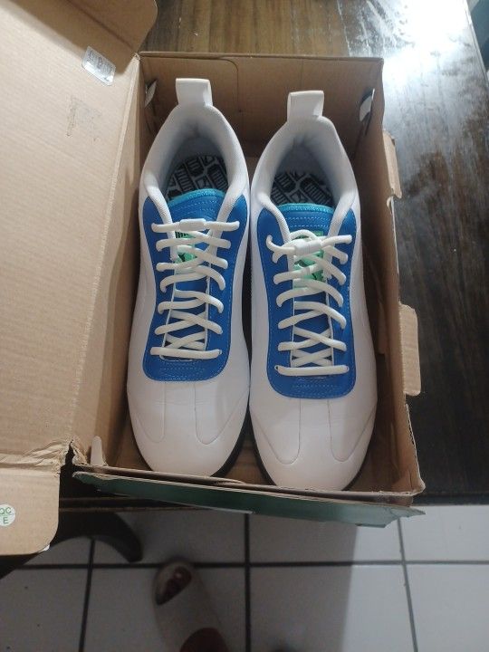 Puma Sneakers