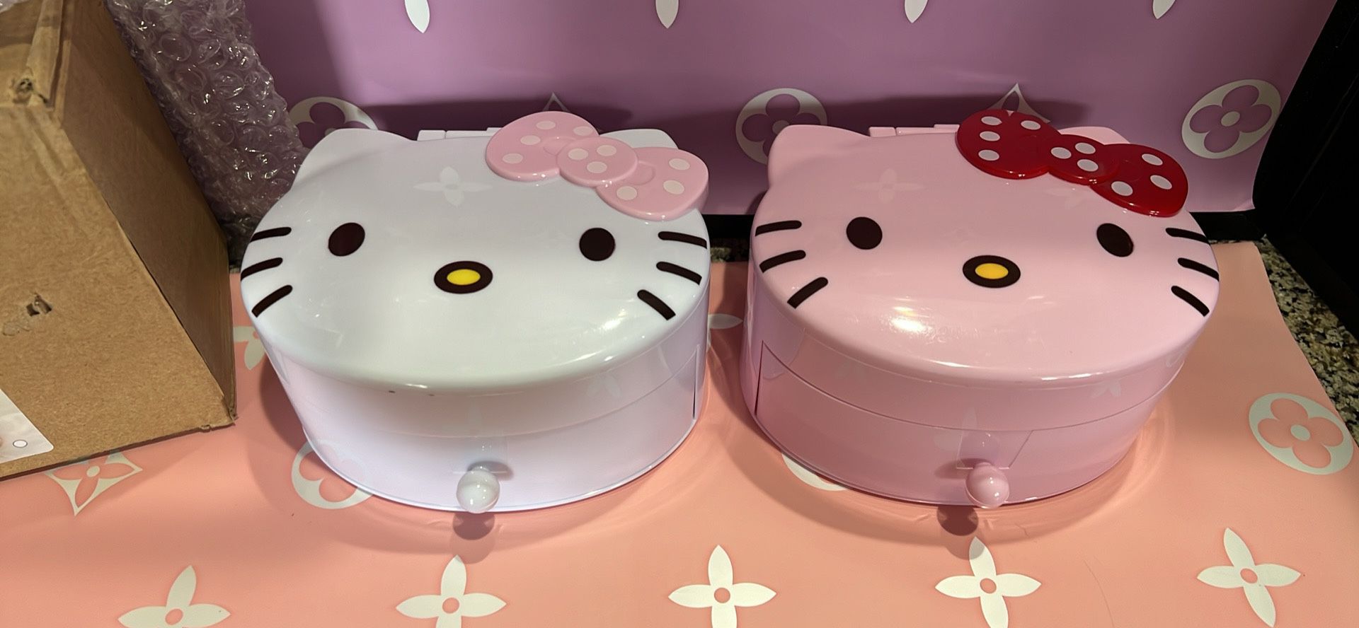 Hello Kitty Jewelry/Trinket Box