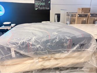 King mattress Sealy posturepedic Brenham II