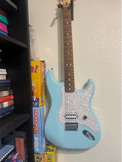 Tom delonge strat