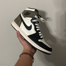 Jordan One Mocha Size 8 “used”