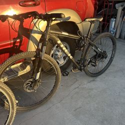 Marlin 6 Trek Bikes