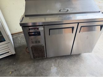 34 degree ice cold ready to use commercial 48” prep cooler