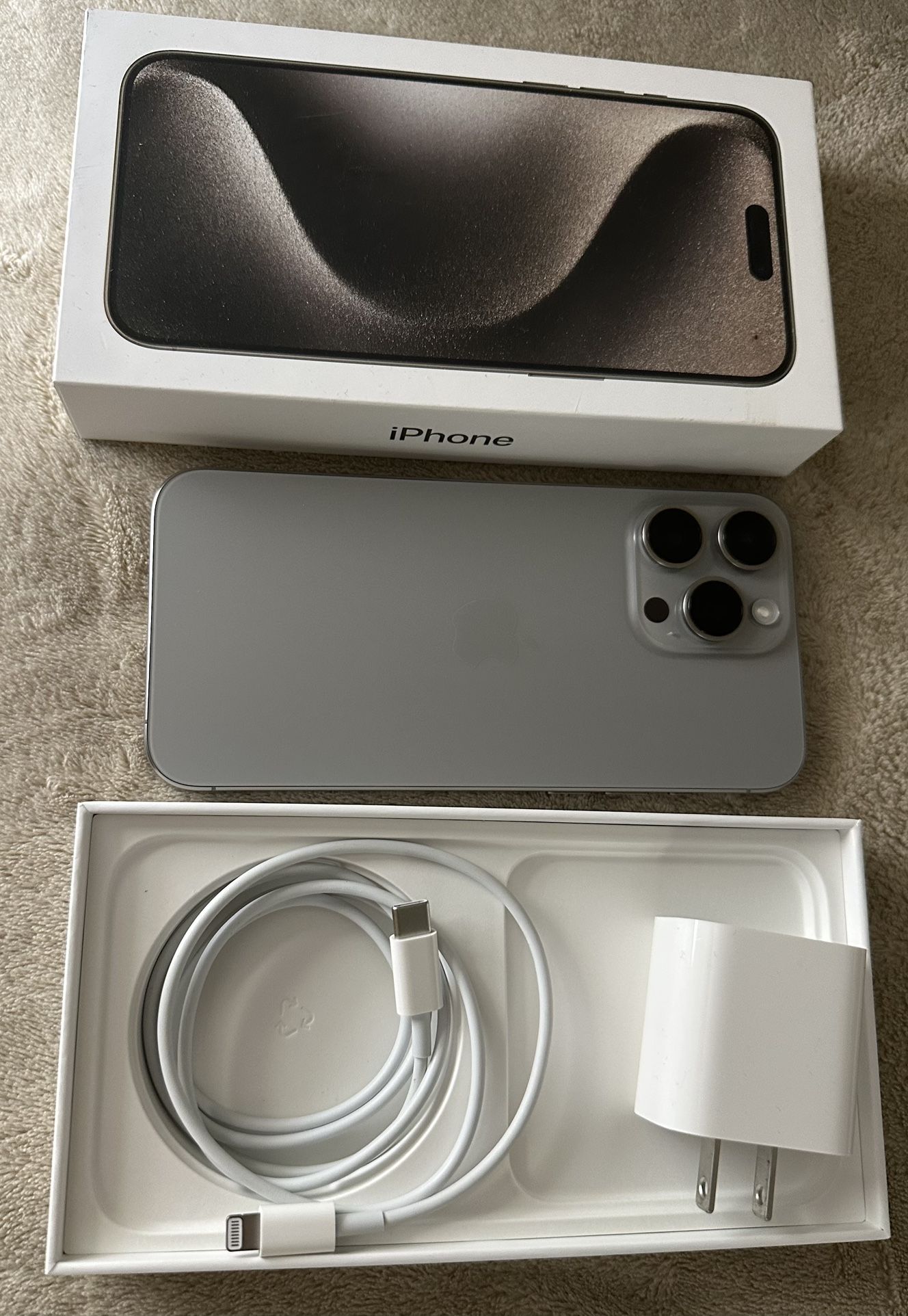 iPhone15  Pro Max 256g