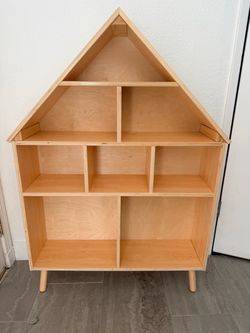 Kids book shelf