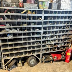 Cubbyhole Parts/Fastener Organizer With Stand