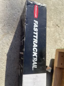 Rubbermaid Fasttrack Rail 7 Piece Kit