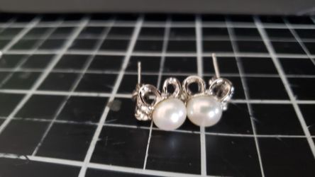 Pearl earrings 18k plated