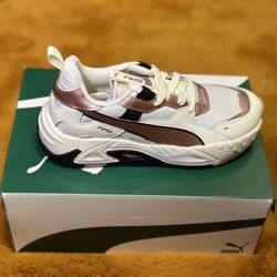Brand New! Pumas