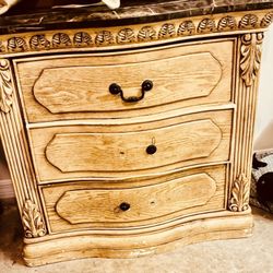 Victorian Marble-Top 3-Drawer Dresser