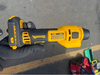 DEWALT XR 20V Lithium-Ion Cordless Rotary Drywall Cut-Out Tool (Tool Only)