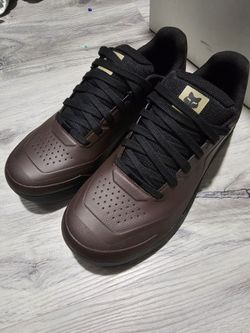 Fox Union Flat Size 10