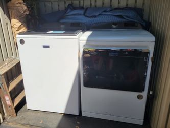 Maytag Washer and Dryer Set