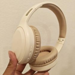 Lenovo TH30 Wireless Bluetooth Headphones with Headwear Earmuffs Games with Microphone