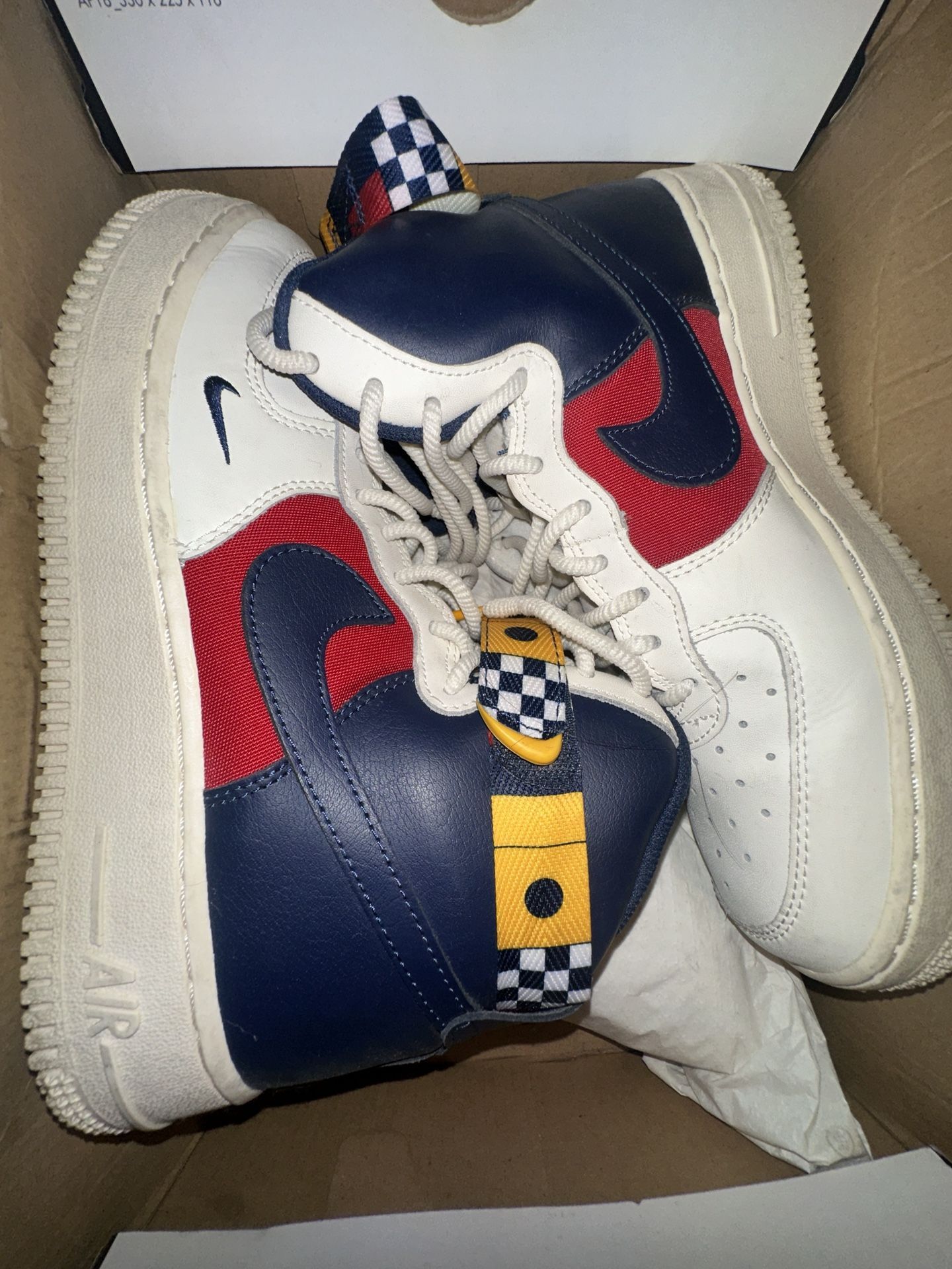 Air Force 1 High LV8