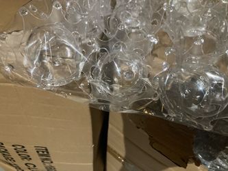 Brand new clear plastic crown favor boxes 288 pieces