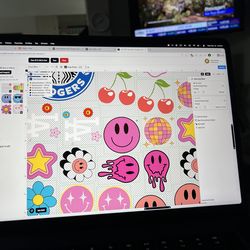 🌼 Electric Daisy Carnival Hoodie 🌼