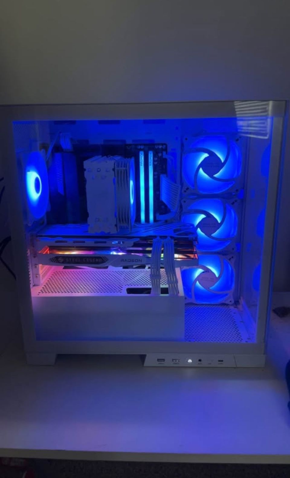 AMD RX 7800XT Ryzen 7600x 32GB DDR5 RAM